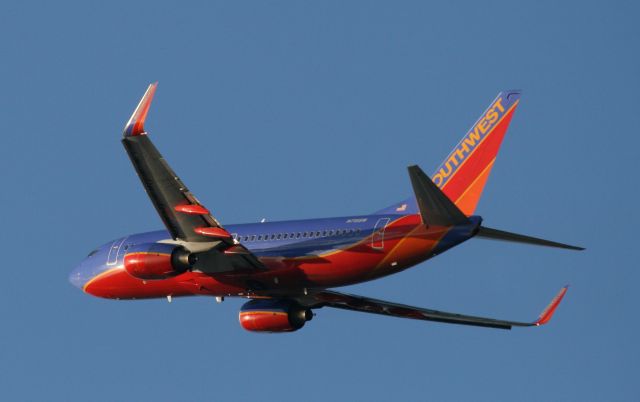 Boeing 737-700 (N751SW)