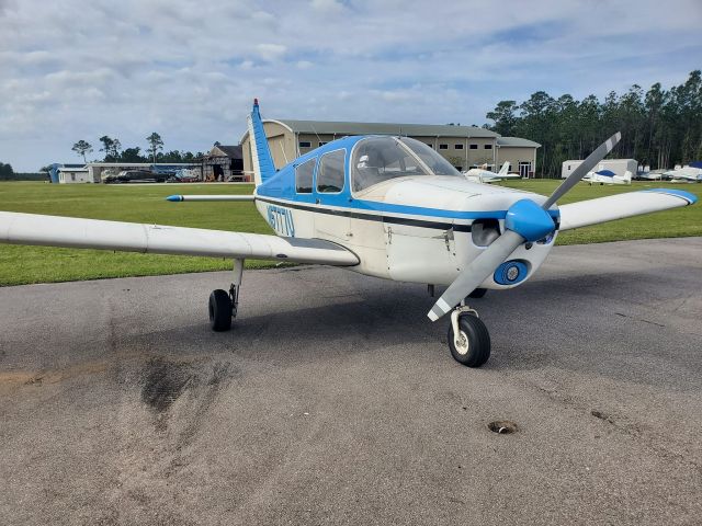 Piper Cherokee (N5777U)