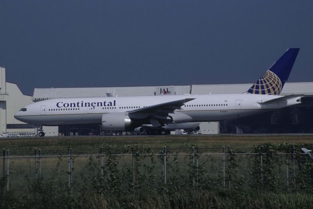 Boeing 777-200 (N78001) - Departure at Narita Intl Airport Rwy34L on 1998/10/08