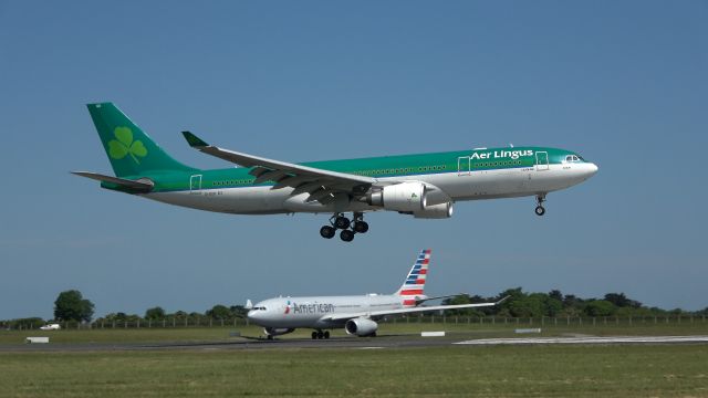 Airbus A330-200 (EI-DUO)