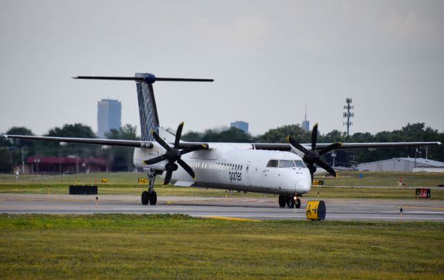 de Havilland Dash 8-400 (C-GLQL) - Taken August 2019
