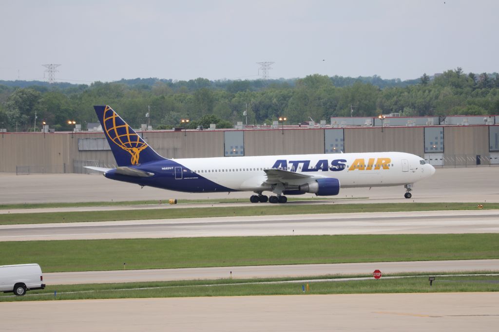 BOEING 767-300 (N662GT) - Title 42-related Atlas Air 767-300