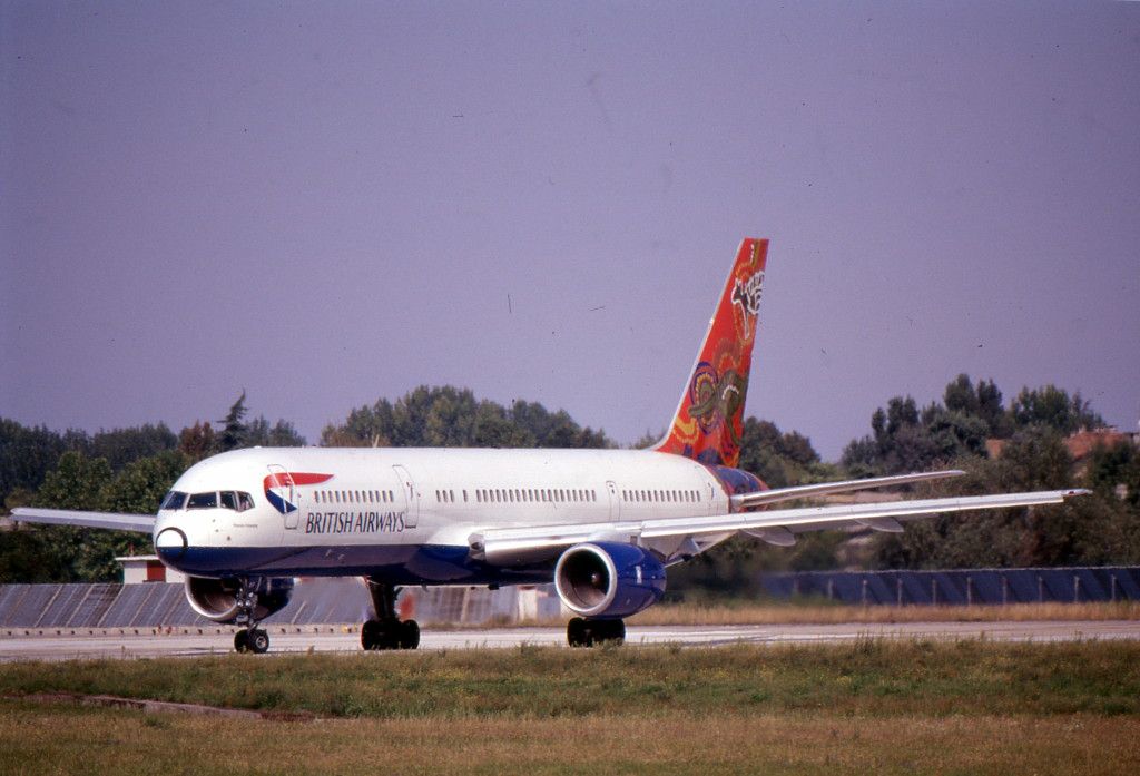 Boeing 757-200 (G-BIKF)