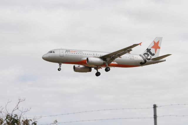 Airbus A320 (VH-VQQ)