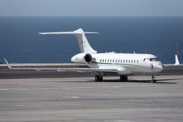 B-8105 — - Tenerife Sur - Reina Sofia (TFS / GCTS) - Spainbr /br /Photo taken: March 28, 2025br /br /Operator: Business Aviation Asiabr /Type: Bombardier BD-700-1A10 Global 6000br /Registration: B-8105br /Serial: 9510