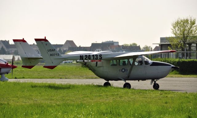 Cessna Super Skymaster (N2413S) - Cessna 337B Super Skymaster N2413S in Strasbourg-Neuhof 