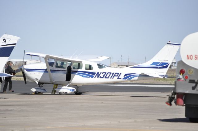 Cessna 206 Stationair (N301PL)