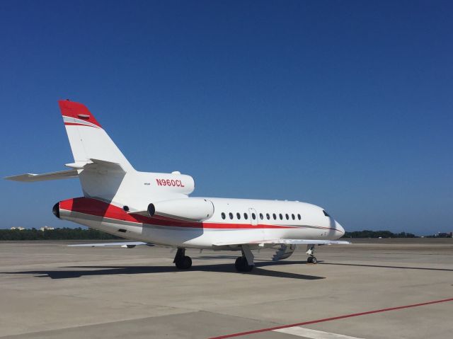 Dassault Falcon 900 (N960CL)