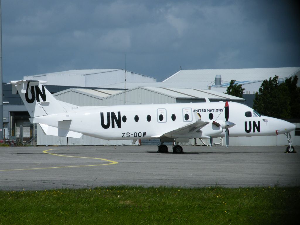 ZS-OOW — - ZS-OOW AT SHANNON 24/05/2011