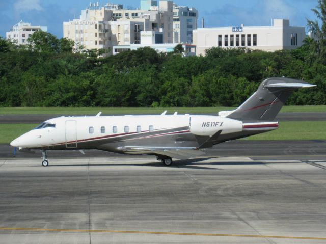 Bombardier Challenger 300 (N511FX)