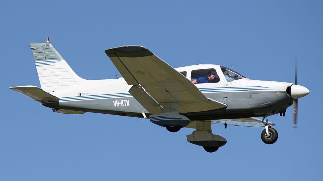 Piper Cherokee (VH-KTN)