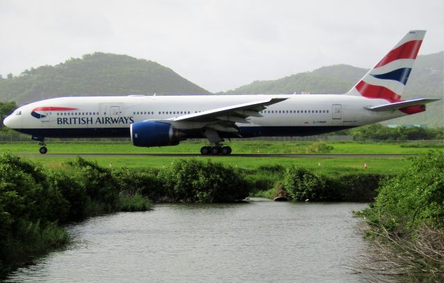 Boeing 777-200 (G-YMMR)