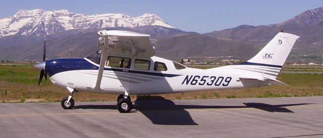 Cessna 206 Stationair (N65309) - I took this photo just after we had washed her.  We use it for part 135 trips and back country, so this is about the cleanest your going to see her!