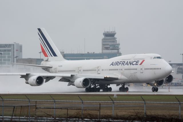 Boeing 747-400 (F-GITH)