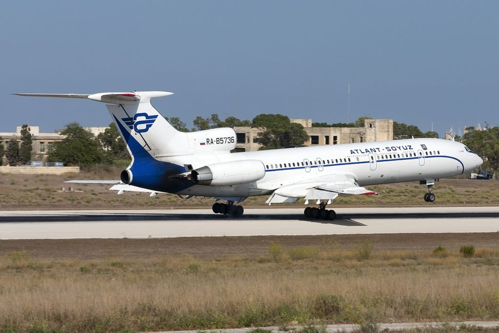 Tupolev Tu-154 (RA-85736)