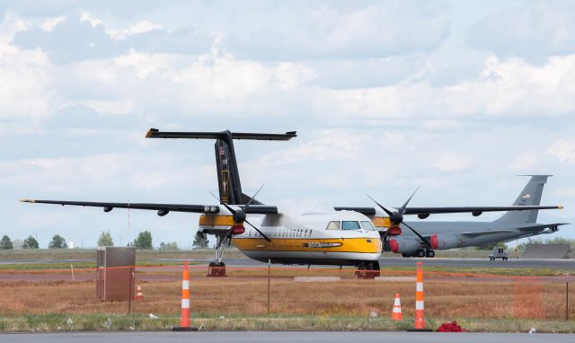 de Havilland Dash 8-100 —