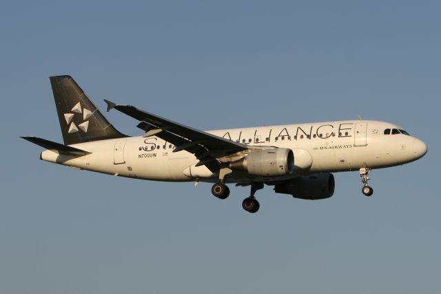 Airbus A319 (N700UW) - August 29, 2010 - arrived Washington Reagan