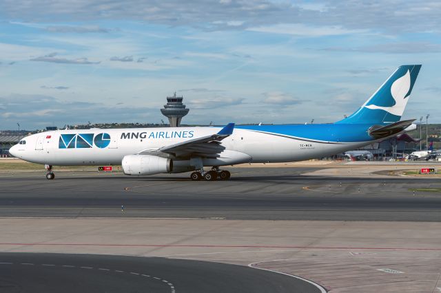 Airbus A330-300 (TC-MCN)
