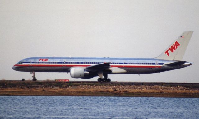 Boeing 757-200 (N701TW) - TWA in American Airlines livery