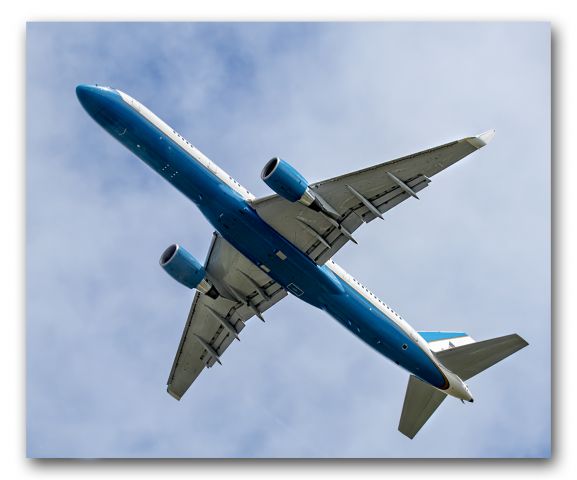 Boeing 757-200 (N80001) - "The Boeing C-32, (Boeing 757-2G4), is a military passenger transport of the United States Air Force, providing transportation for United States leaders to locations around the world. The primary users are the Vice President of the United States (using the distinctive call sign "Air Force Two"), the First Lady, and the Secretary of State"