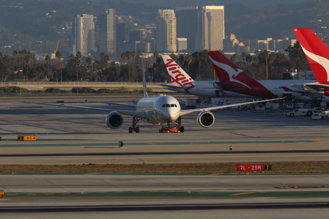 Boeing 787-9 Dreamliner (N26952)