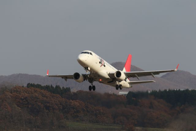 Embraer 170/175 (JA215J) - 03 November 2015:HKD-ITM.J-AIR.