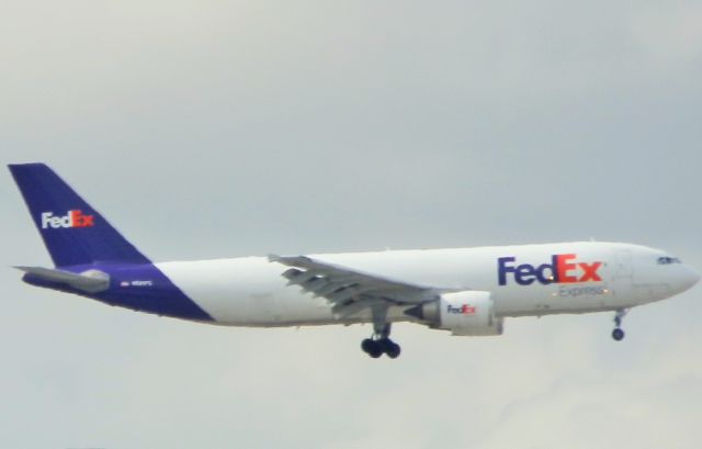 Airbus A300F4-600 (N682FE)