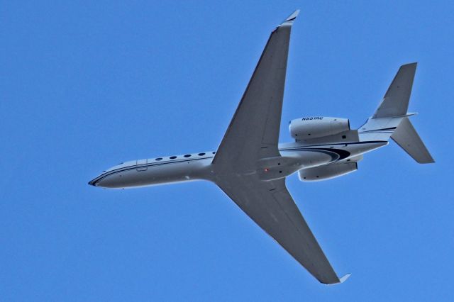 Gulfstream Aerospace Gulfstream V (N551RC) - Photograph taken on 24-December-2016 at 1422HrsEST en route to KTEB from MYAM/MHH.