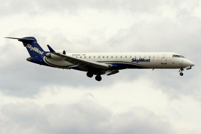 Canadair Regional Jet CRJ-200 (N768SK) - 'SkyWest 3291' arriving from Chicago O'Hare