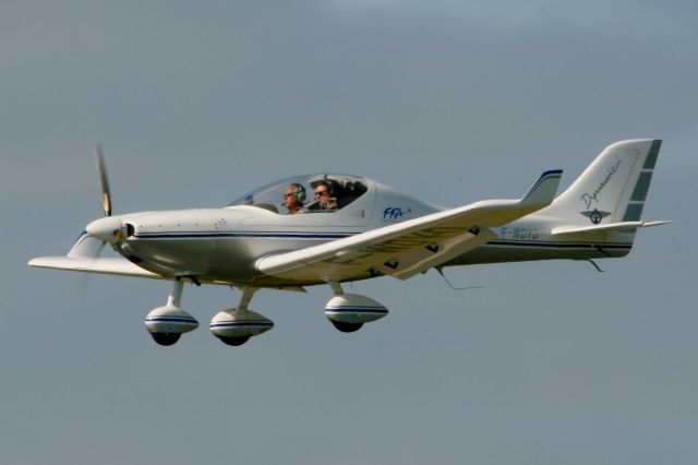 AEROSPOOL WT-9 Dynamic (F-WDYD) - Aerospool Dynamic WT9 Dynamic, Short approach rwy 25L, Brest-Guipavas Airport (LFRB-BES)