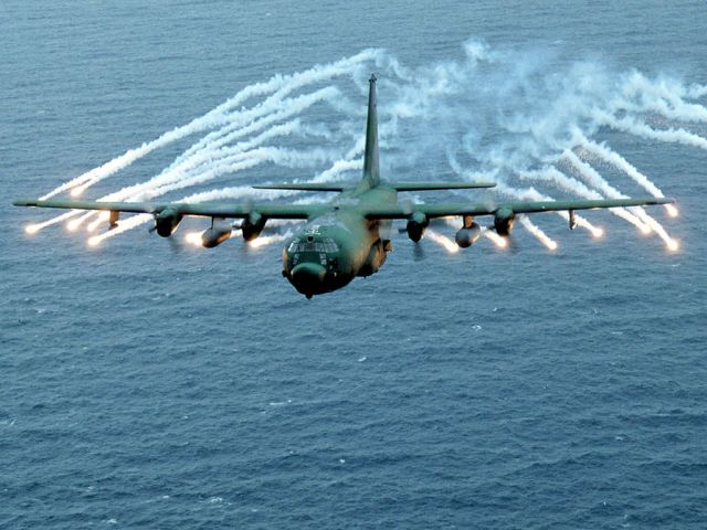 Lockheed C-130 Hercules — - An excellent capture of action.