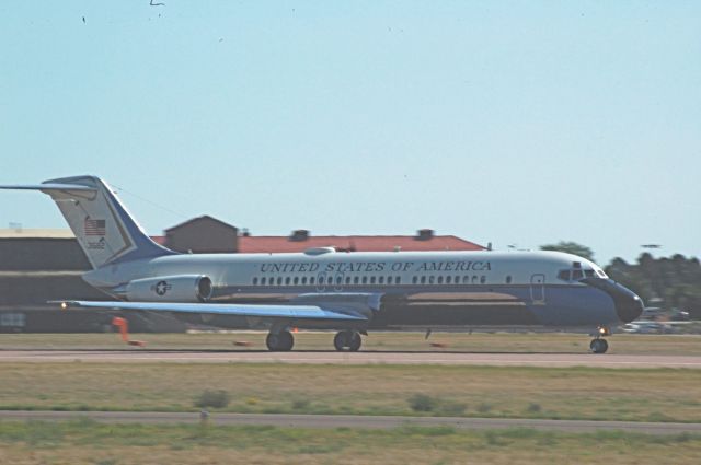 AWEF — - This McDonnell Douglas MD-83 operated by the USAF as a C-9C VC-9C 75284 transporting fire support crews to California for wild fires with three C-130 Fire Bombers