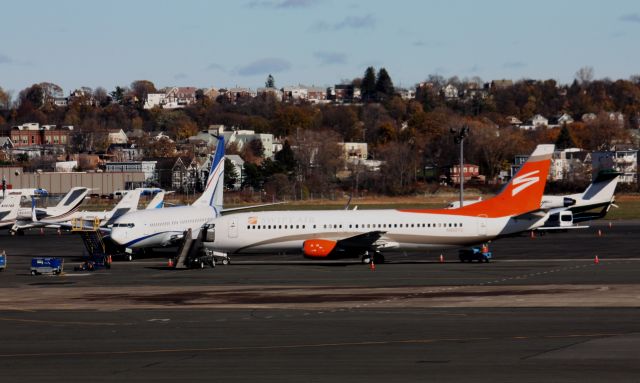 BOEING 737-400 (N802TJ) - Swift Air parked with Private B737-700 (HL8290) operated by Hyundai