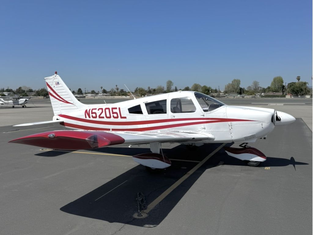 Piper Cherokee (N5205L) - 1967 Piper Cherokee 180