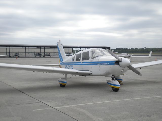 Piper Cherokee (N5817F)