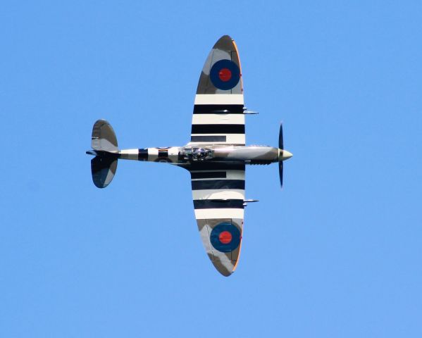 SUPERMARINE Spitfire (N959RT) - Spitfire Knife Edge Pass during Warbird Friday AirVenture '21. 