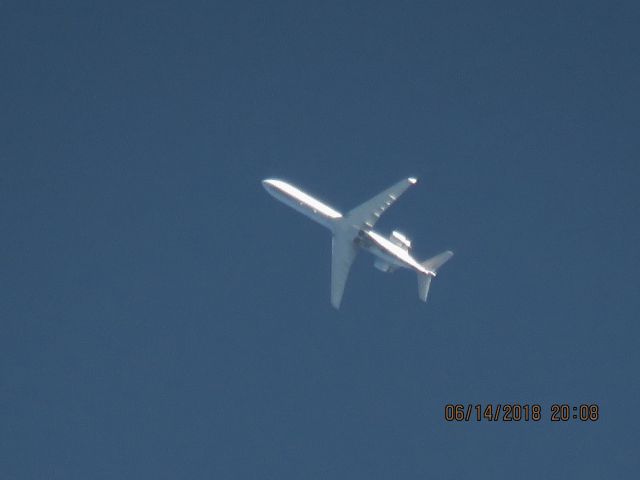 Canadair Regional Jet CRJ-700 (N600QX)