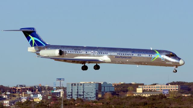 McDonnell Douglas MD-83 (N801WA) - RPN108 on approach to 13R.