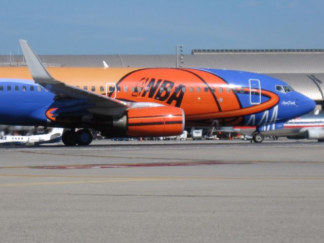 Boeing 737-700 (N224WN) - Holding on RWY 19R