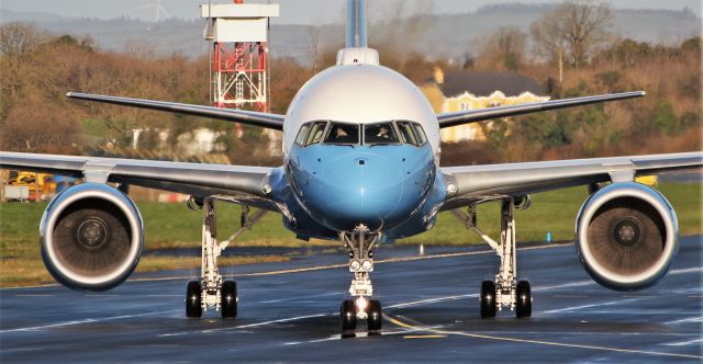 Boeing 757-200 (09-0017) - sam18 usaf c-32a 09-0017 arriving in shannon 27/2/20.