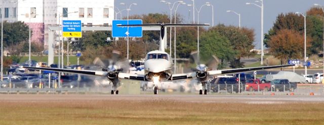 Beechcraft Super King Air 200 (N151RR)