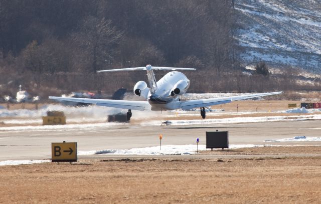 Cessna Citation CJ2+ (N717HA) - One of RELIANT AIRs CJ2. They have the lowest fuel price on the Danbury (KDXR) airport!