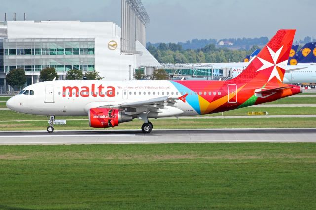 Airbus A319 (9H-AEM)