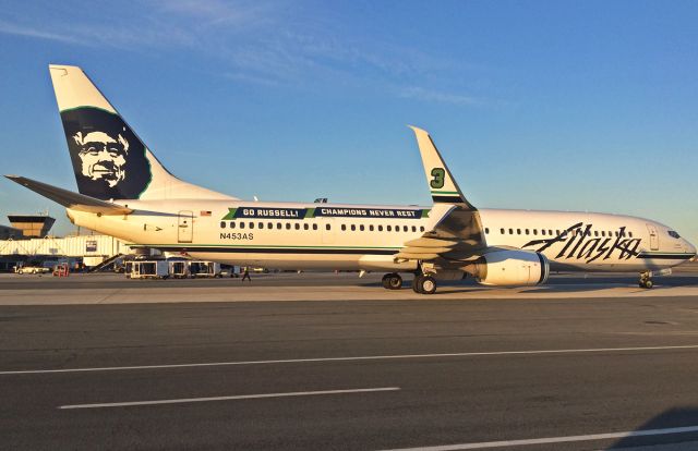 Boeing 737-800 (N453AS) - Close up of Go Russell! Special Livery @ KBOS Logan on FlightAware.Com !