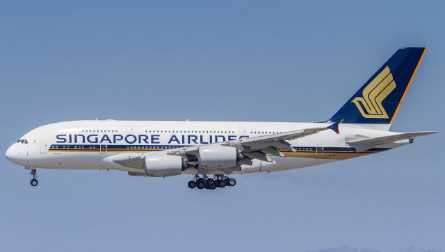 Airbus A380-800 (9V-SKS)