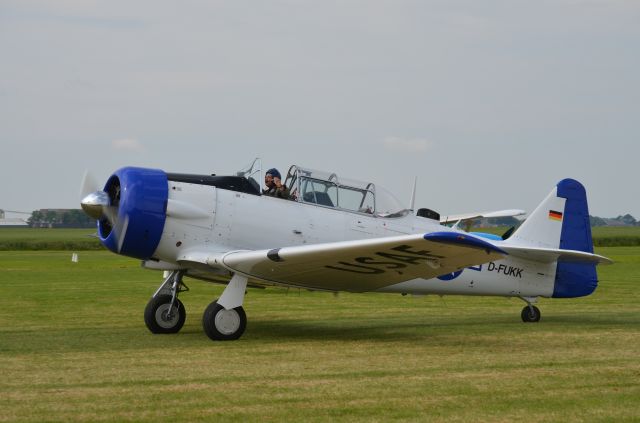 North American T-6 Texan (D-FUKK)