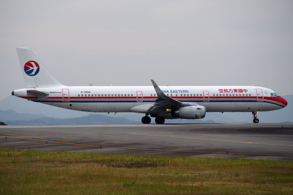 Airbus A321 (B-9906)