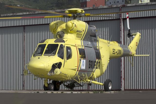 EC-LMM — - Tenerife - Helisuperficie de Operaciones de Respuesta Aérea (HOPRA) (España)  