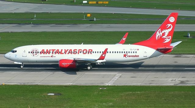 Boeing 737-700 (TC-TJY) - TCTJYSPOR13102021ZRH.