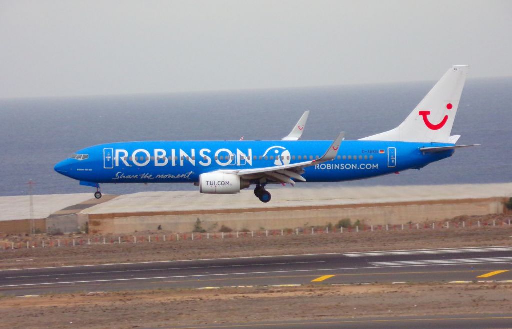 Boeing 737-800 (D-ABKN) - Robinson Club Resorts Livery